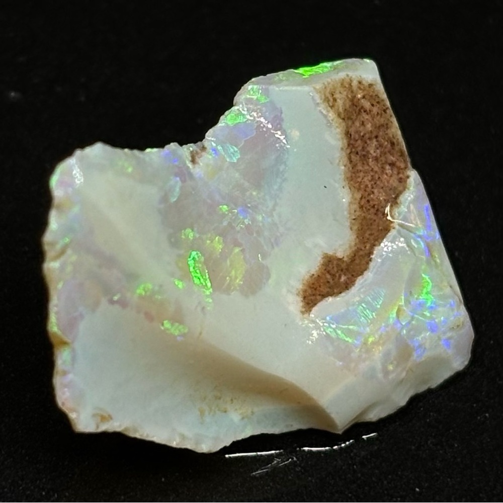 Rare Bright Australian Lambina Opal Color Lake Sculpting Collectible Specimen